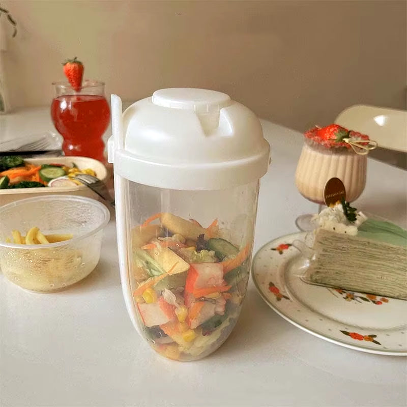 Portable Salad Cup with Fork and Lid – Convenient Breakfast Shaker Bottle for Girls and Students, Ideal for Healthy Eating and Fruit-Based Fat Loss